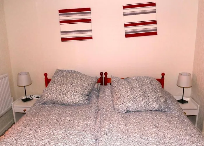 公寓 Koblenzerstrasse 16 *