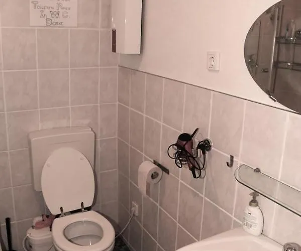 Koblenzerstrasse 16 公寓 *