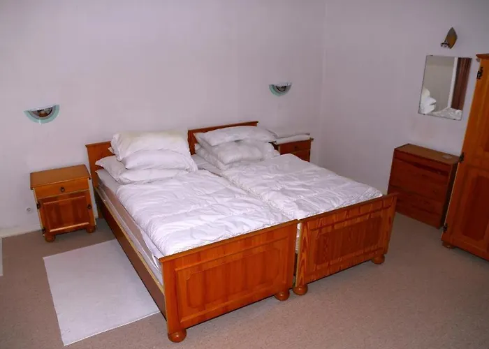 Koblenzerstrasse 16 *